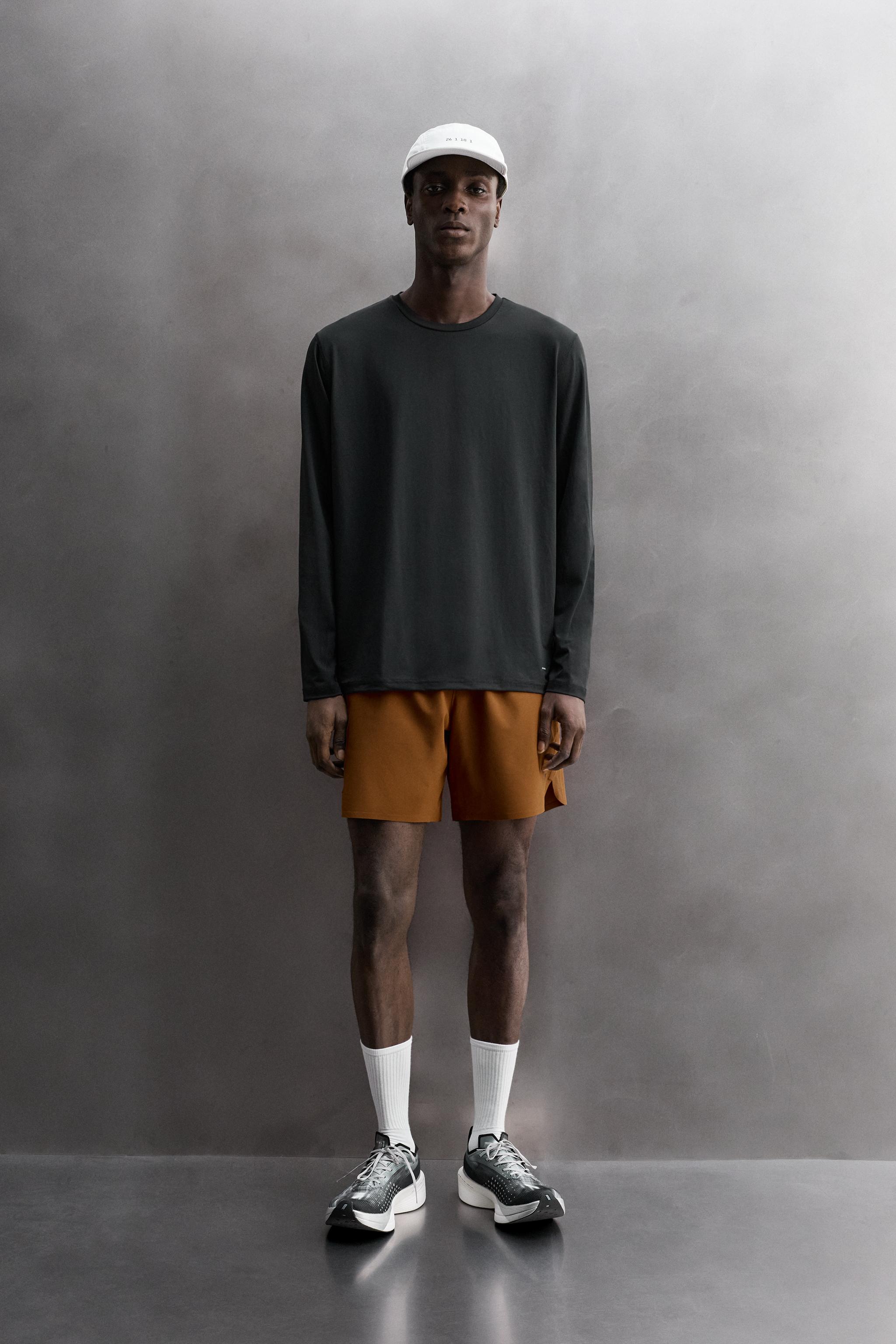 BASIC LONG SLEEVE TECHNICAL T-SHIRT
